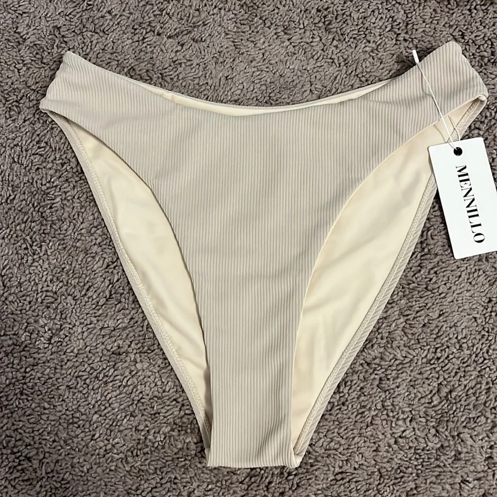 Cream Bikini Set - Picture 3 of 3